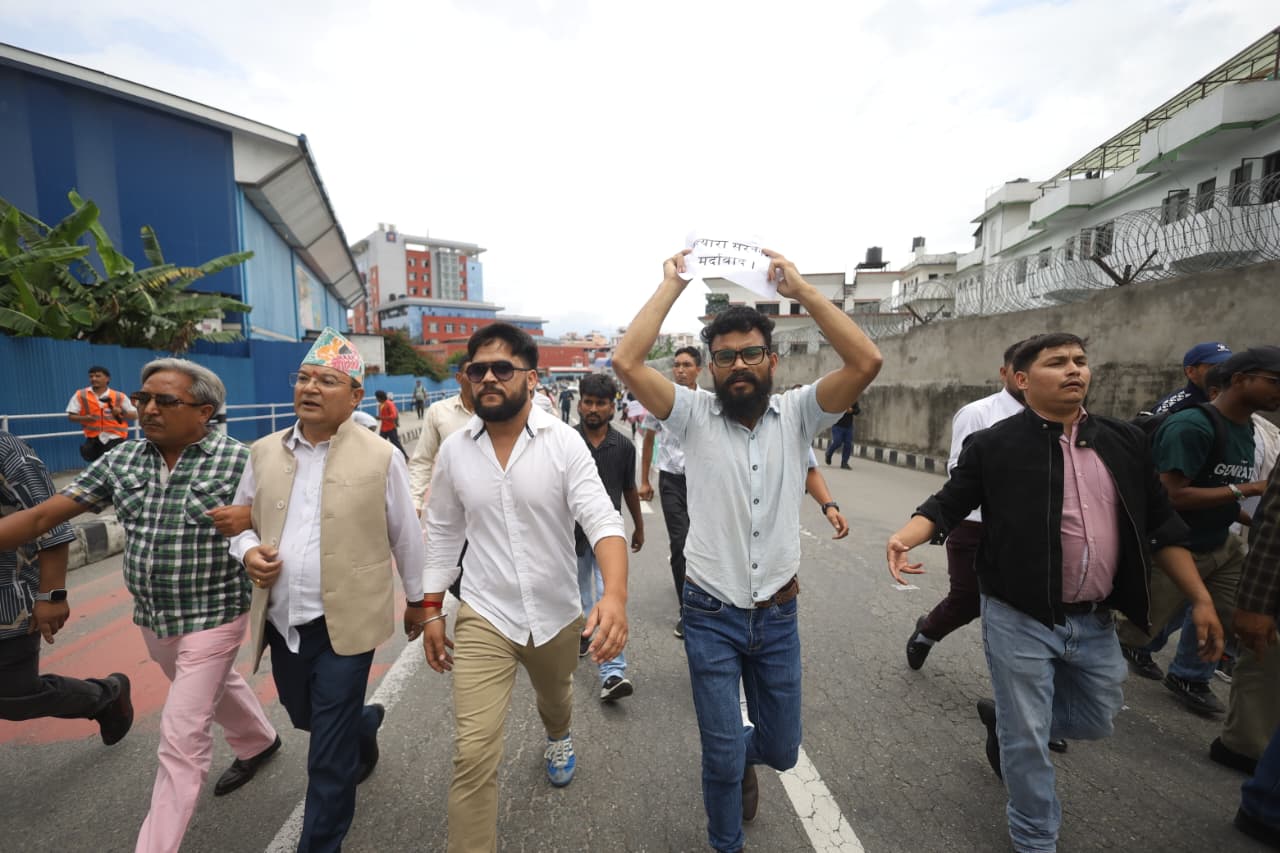 protest-youth-against-balen-sarkar (4).jpeg
